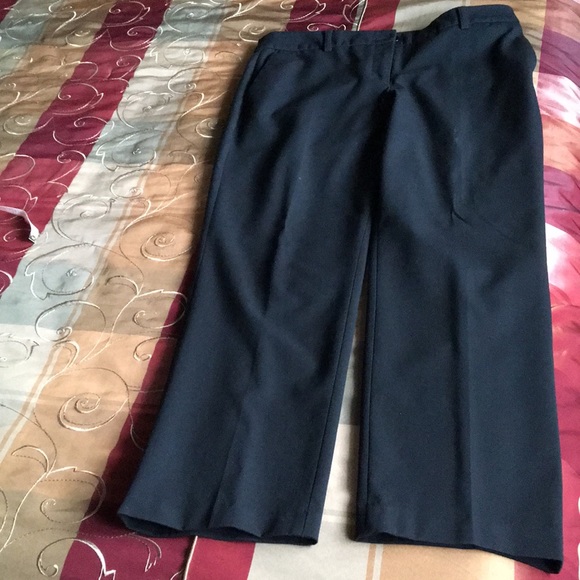 Dress pants - Picture 4 of 7
